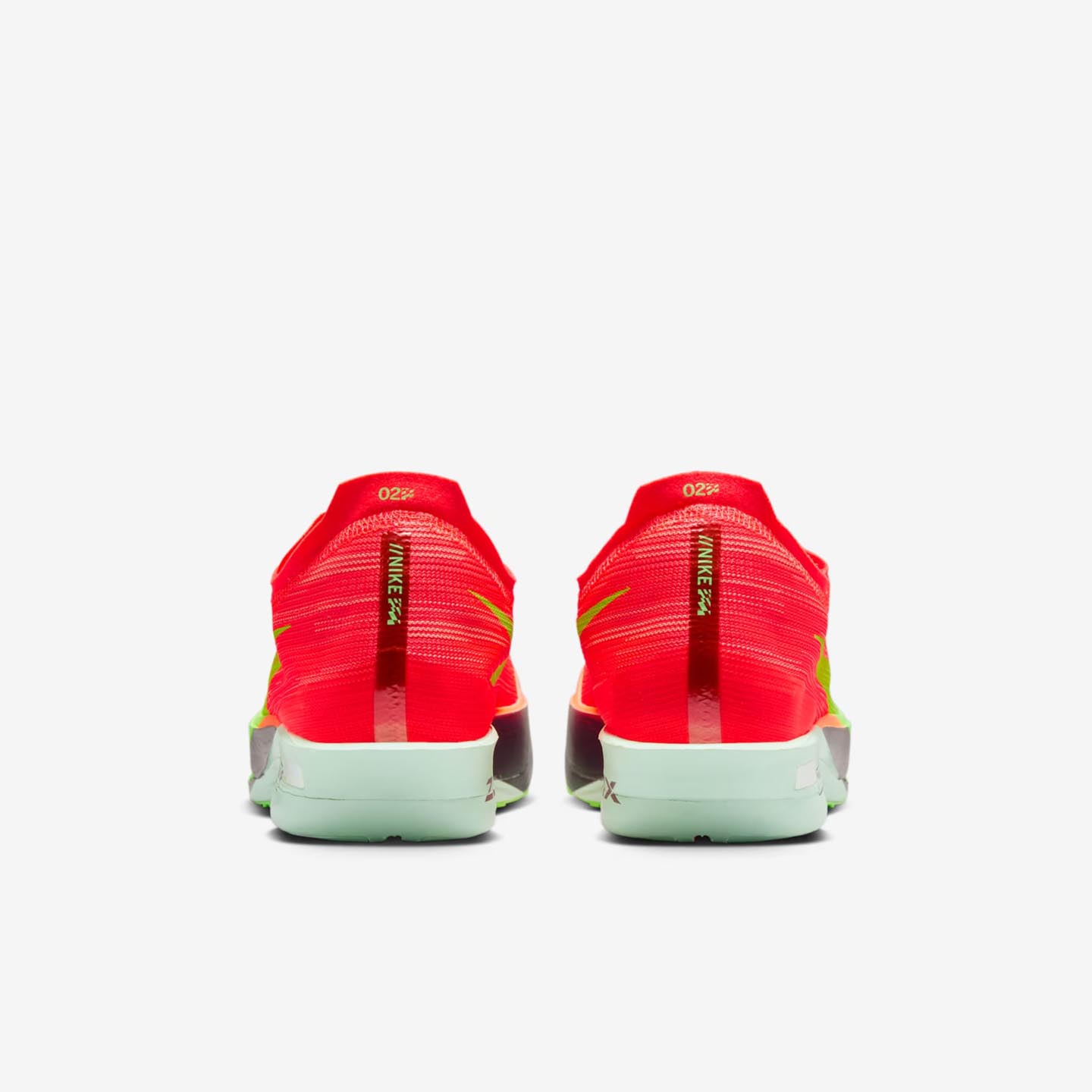Nike Streakfly 2 – Tênis de Corrida com Placa de Carbono + Leveza
