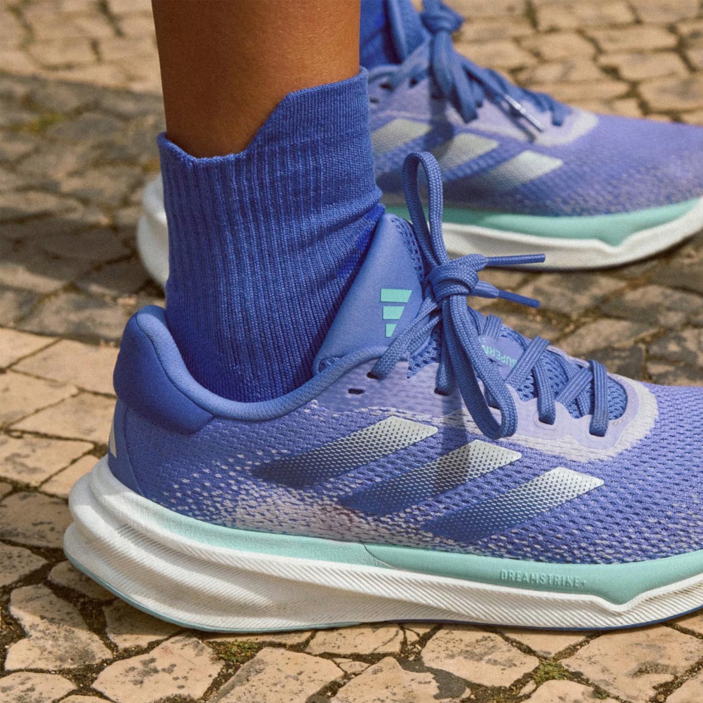 Tênis Adidas Supernova Stride Feminino Free Corner - Corrida