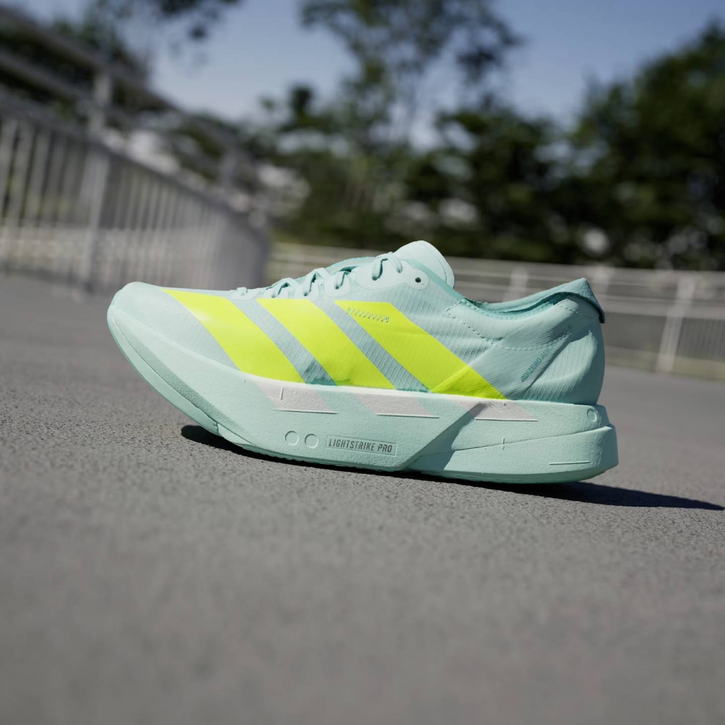 adidas Adizero Pro 4ミントグリーン/イエロー Tênis Adidas Adizero Adios Pro 4: Velocidade e Performance para