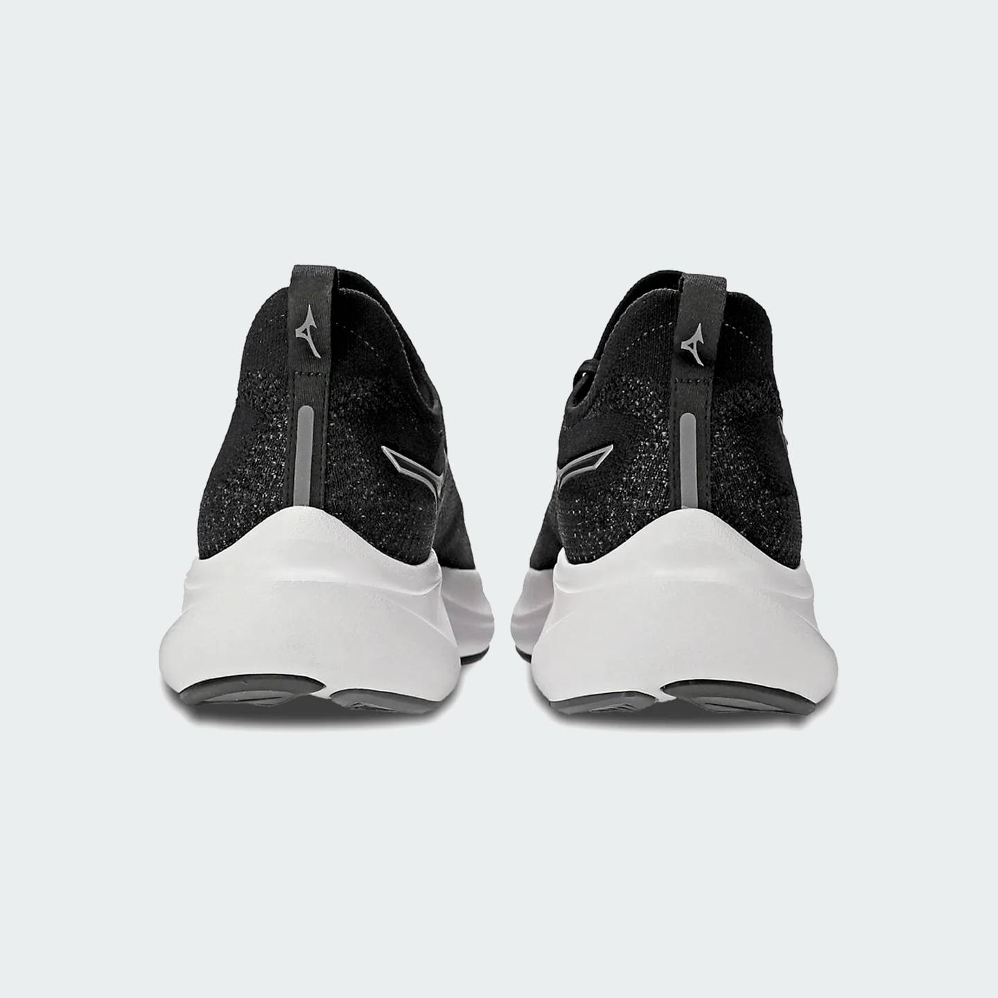 Tênis Mizuno Oracle: Estilo e Conforto para o Dia a Dia Urbano