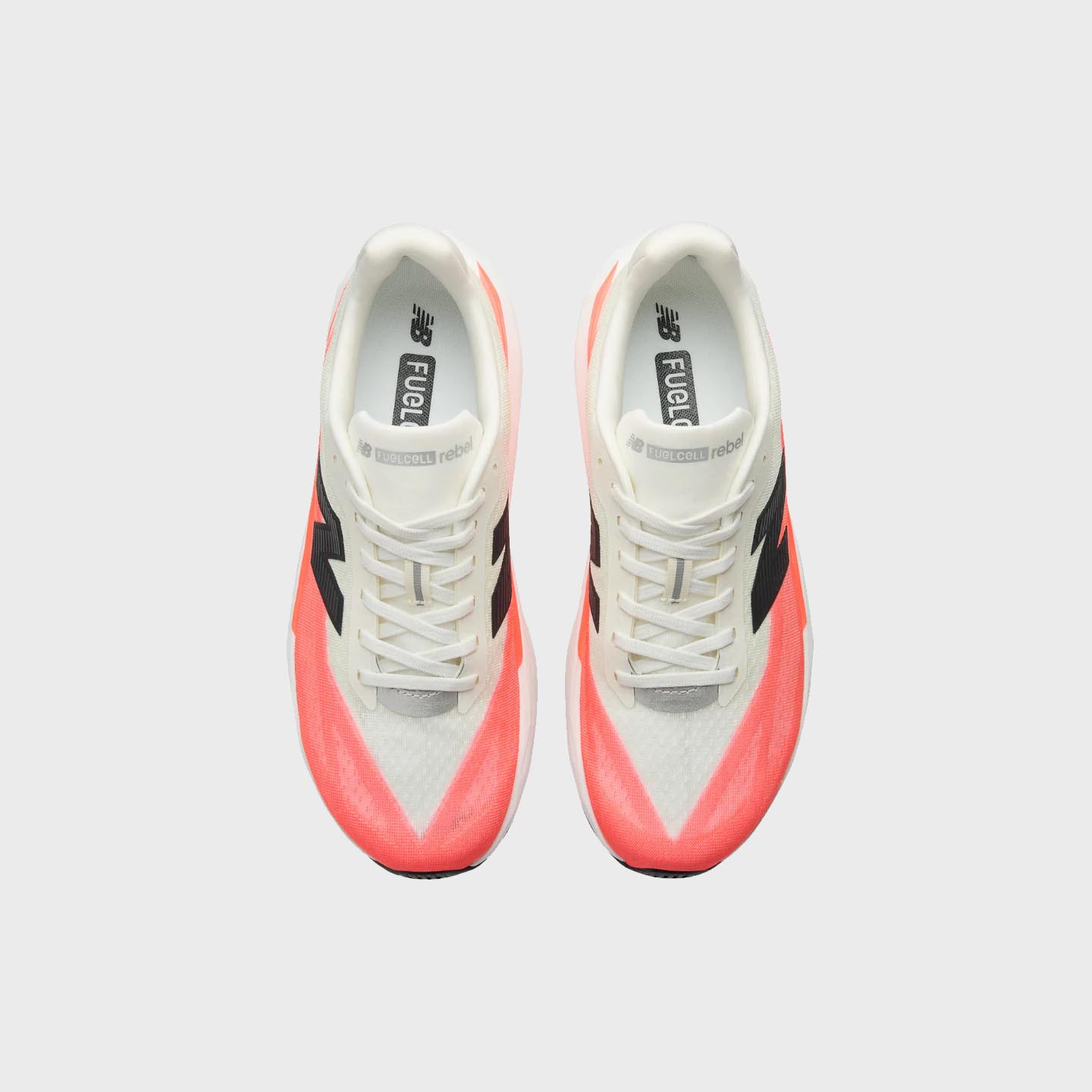 Tênis New Balance FuelCell Rebel V5 Laranja