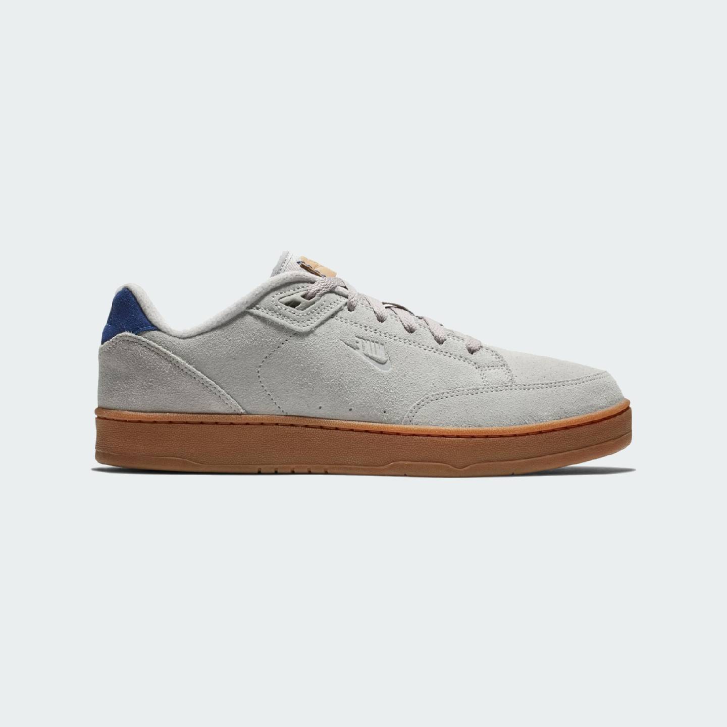 Tênis Nike Grandstand II Suede: O Retorno de um Clássico com Toque