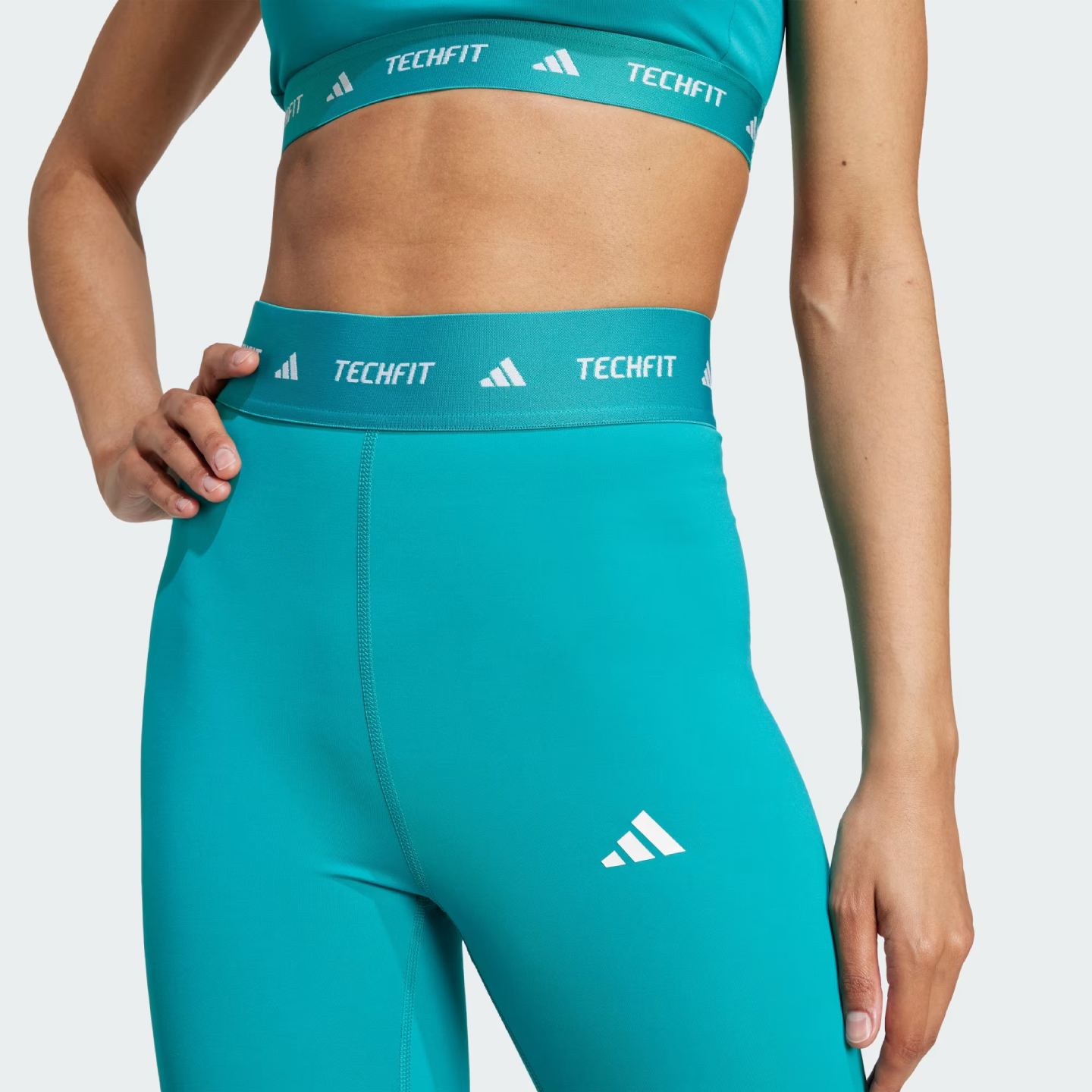 Calça Legging Adidas Techfit Capri Feminina - Suporte e