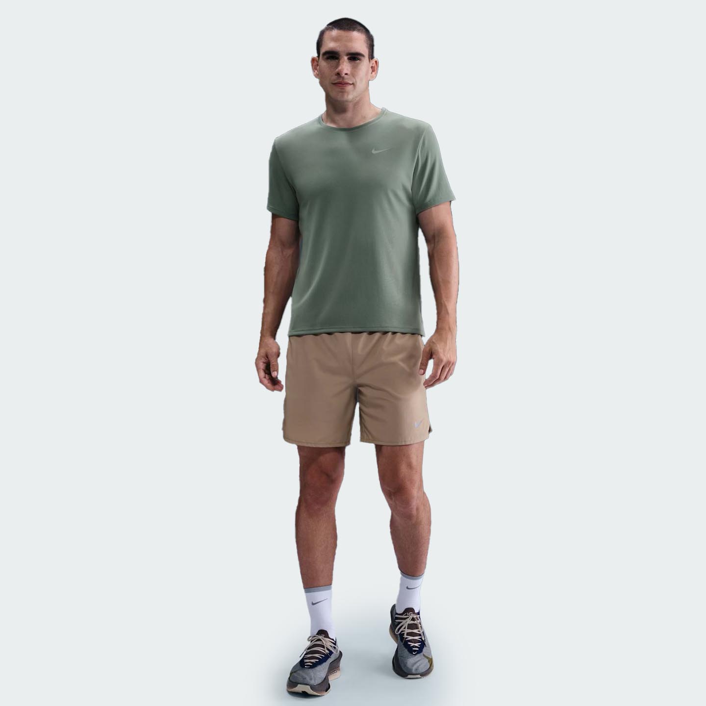 Camiseta Nike Dri-FIT UV Miler: Proteção e Conforto para a sua