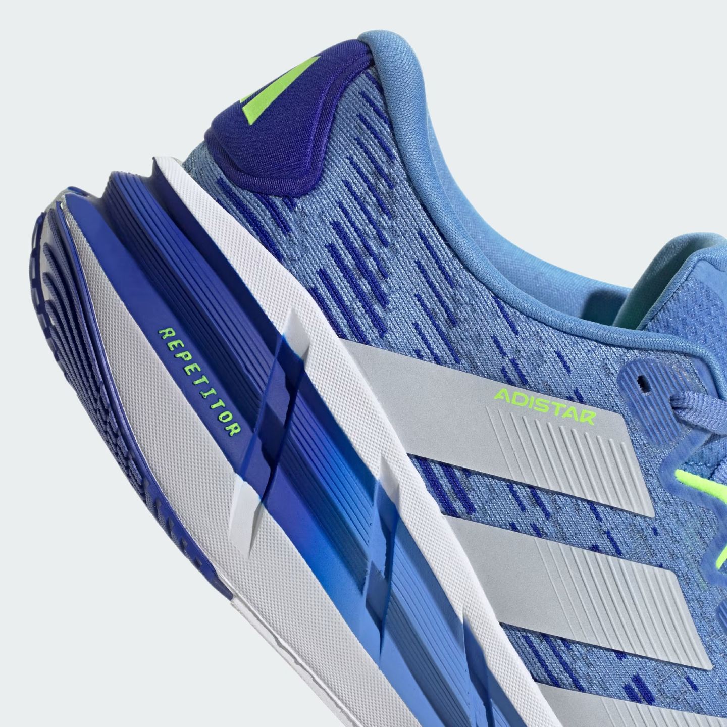 Tênis Adidas Adistar 4 - Conforto e Performance para Corredores