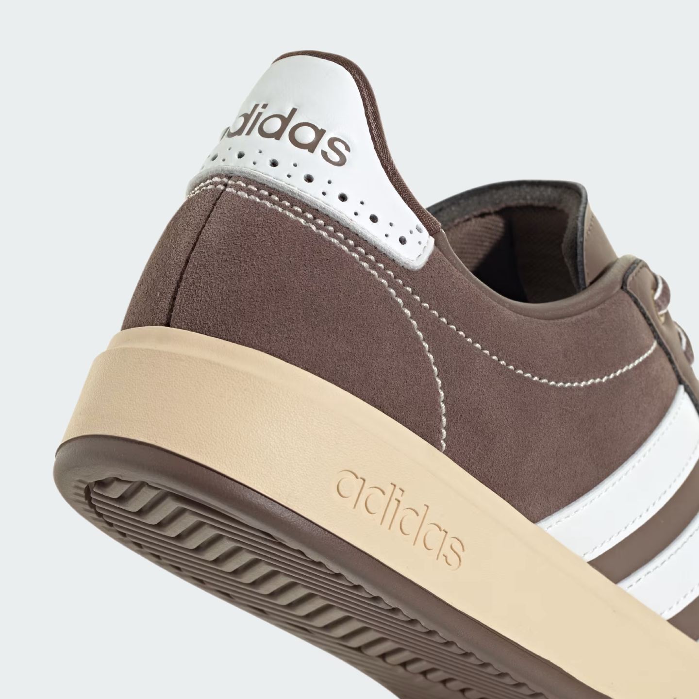 Tênis Adidas Grand Court 2.0 - Clássico, Conforto e Estilo para o