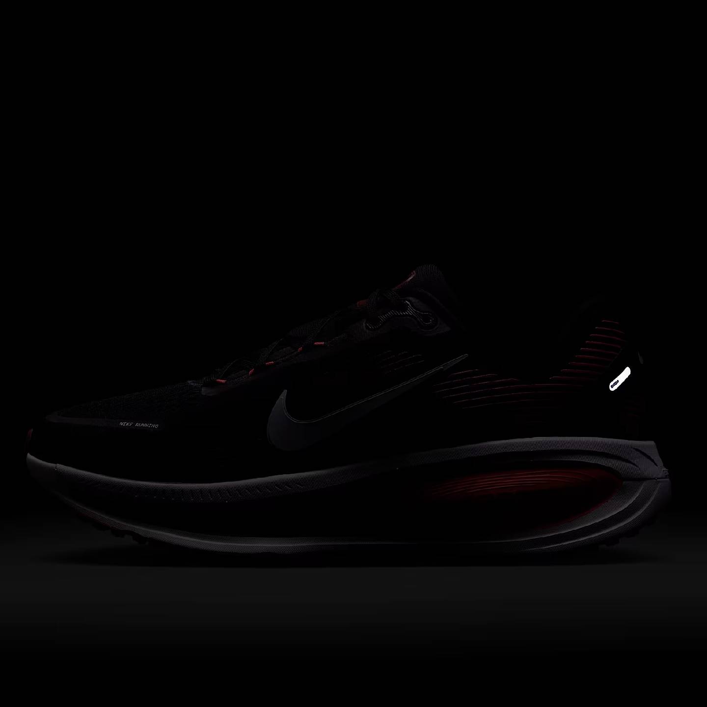 Tênis Nike Vomero 18: Máximo Amortecimento e Conforto para a sua